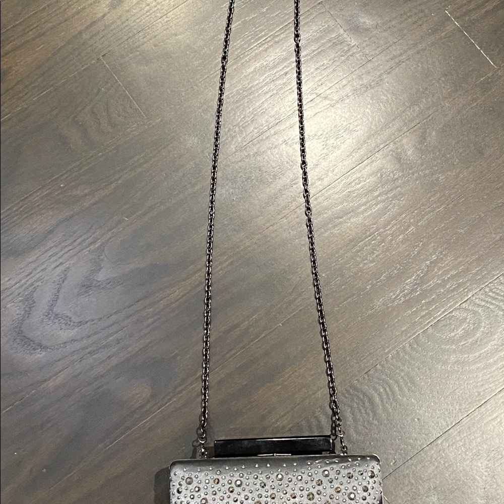 Grey/Silver satin evening clutch - Picture 5 of 6